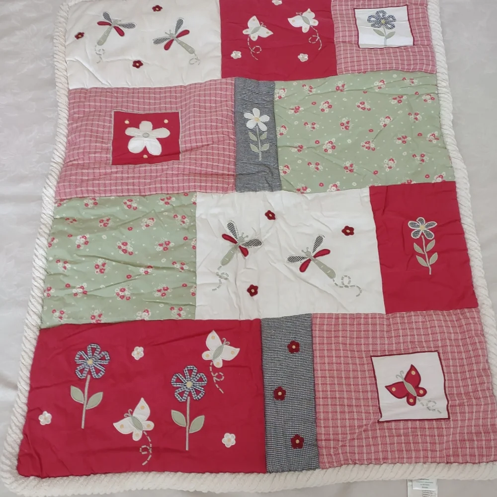 Lambs & Ivy Baby Nursery Quilt Floral Butterflies